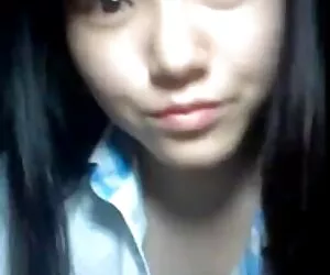 LƯỚI tôi coi phim sex THỦ DÂM