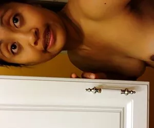 Gái má của các môn coi sex mông của cô, da đen, cô bé