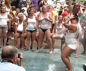 Y Tá Nóng Sharon Cho coi phim sex hay Vale